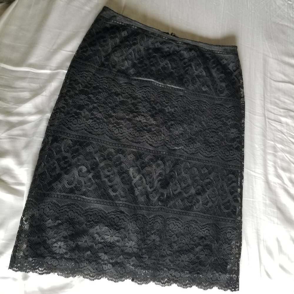 Victoria's Secret Moda International black lace pencil skirt